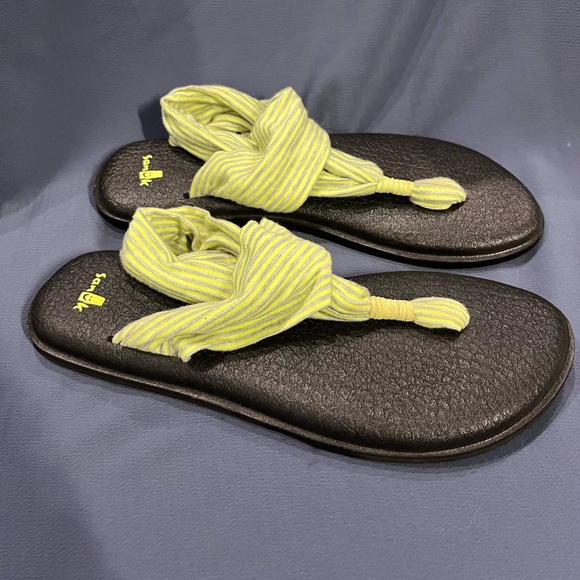Sanuk Shoes - Sanuk Yoga Sling Sandals Sz 8 Chartreuse/Gray